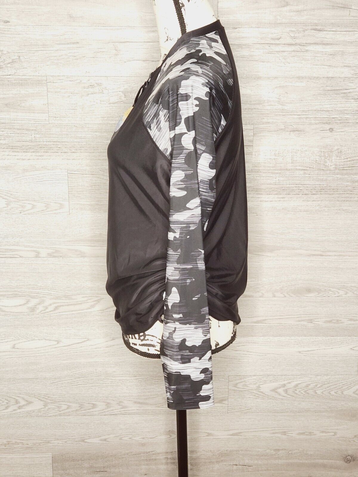 Free Country Women's Black & Gray Camo UPF 50 Long Sleeve 1/2 Zip Sun Shirt