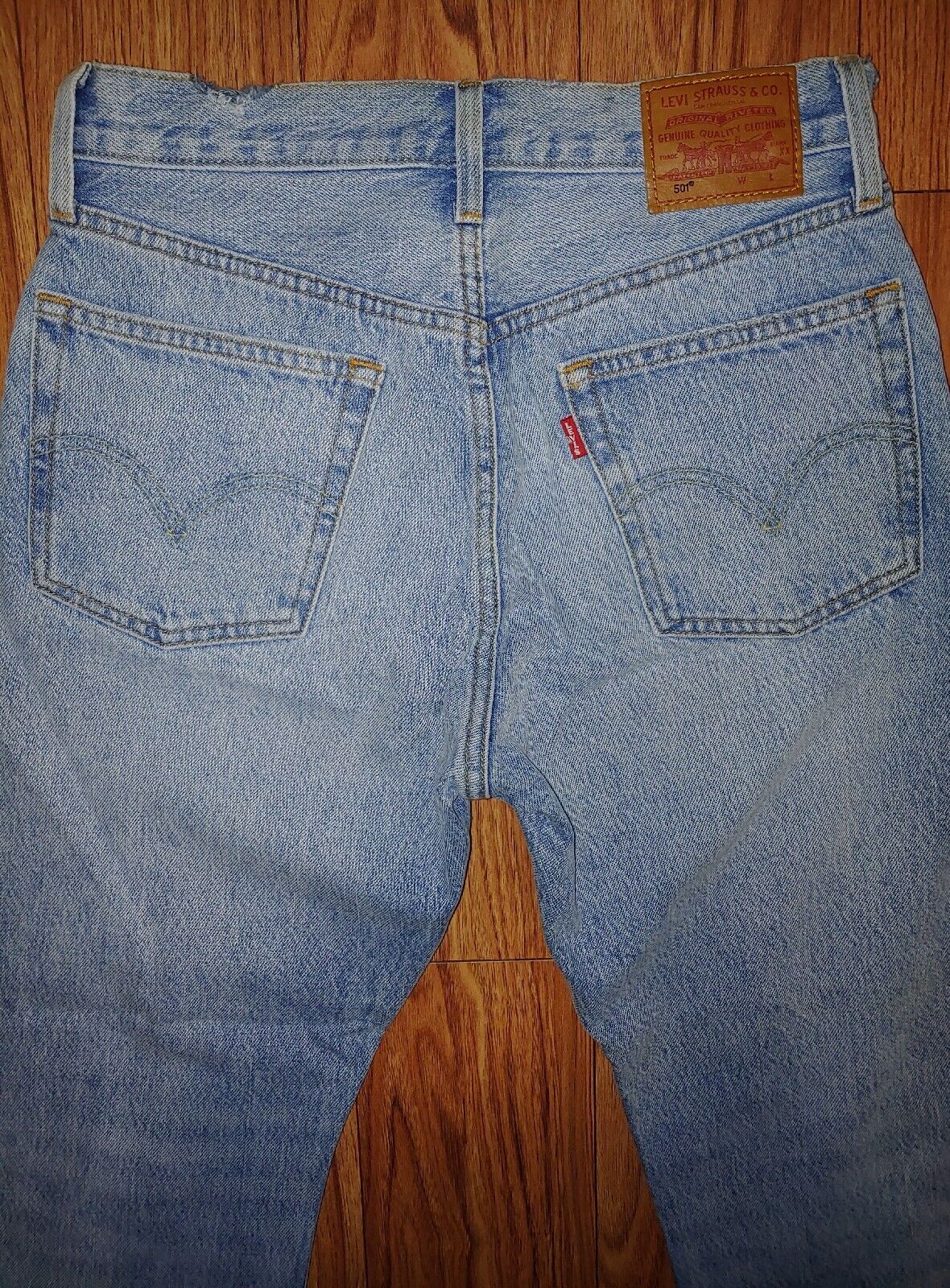 LEVIS 501 Preloved Women's High Rise Distressed Light Wash Destroyed Denim Jeans Size 26