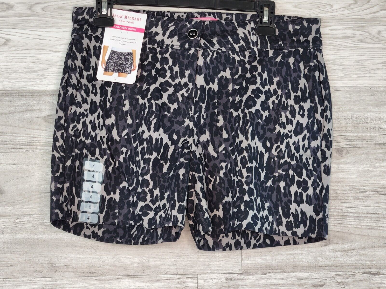 Isaac Mizrahi New York Women's Distressed Leopard Tailored 5" Inseam Short