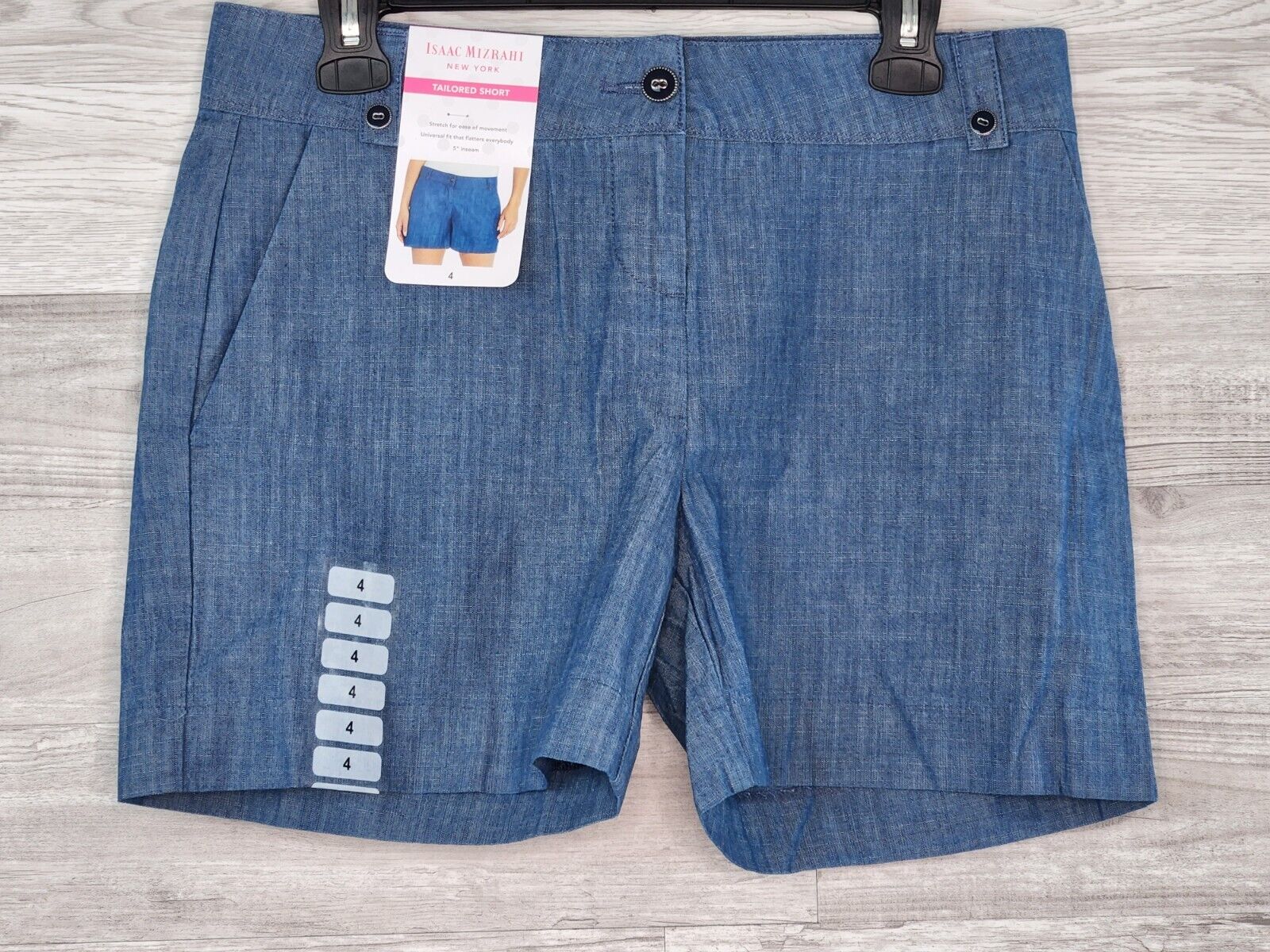 Isaac Mizrahi New York Women's Indigo Chambray Tailored 5 Inch Inseam Shorts