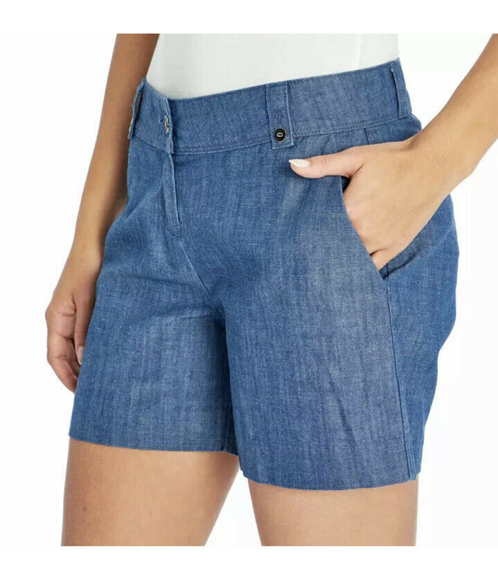 Isaac Mizrahi New York Women's Indigo Chambray Tailored 5 Inch Inseam Shorts