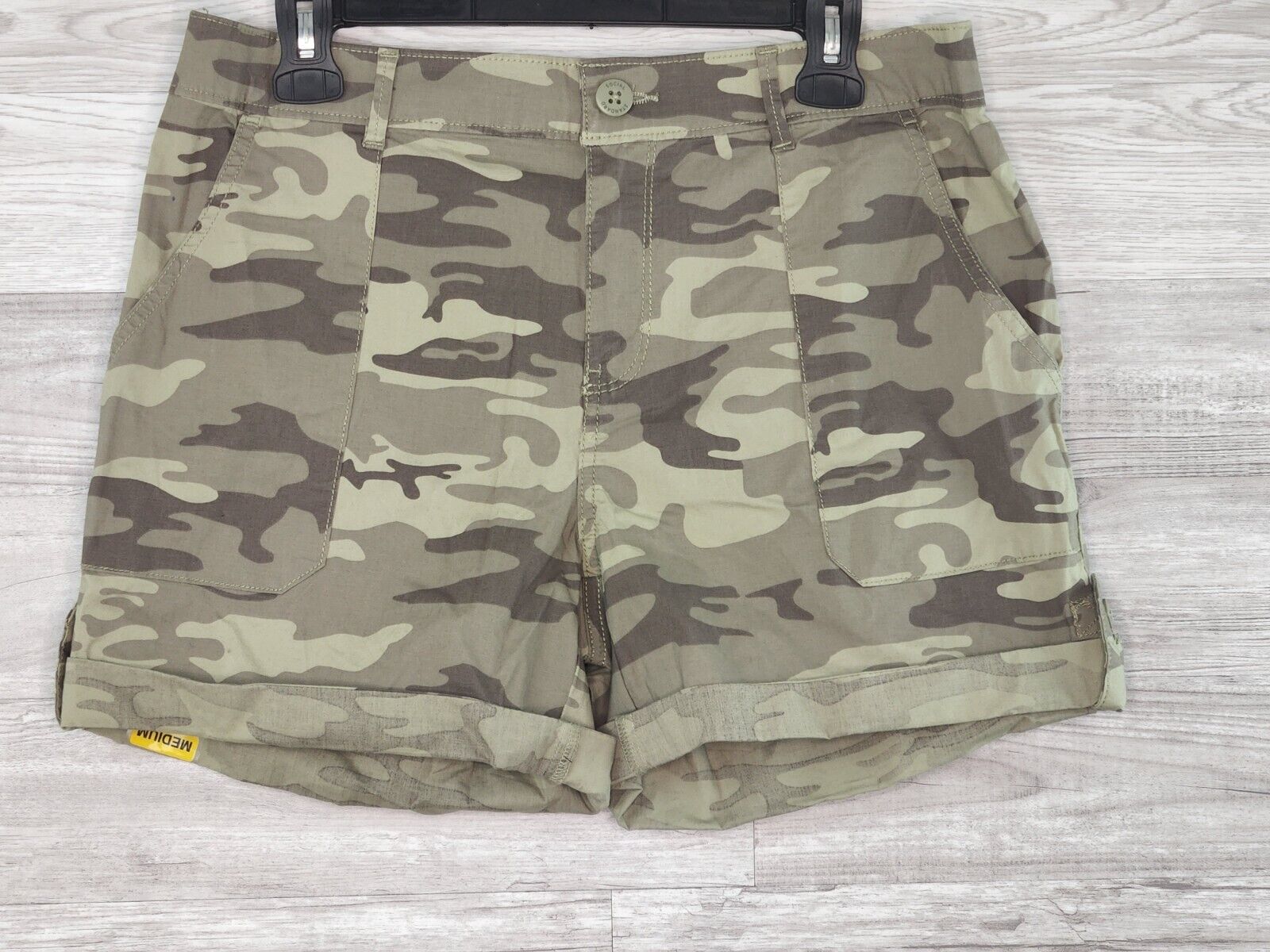 Social Standard Women's Hero Cadet Camo Mid-Rise Relaxed Fit Utility Short