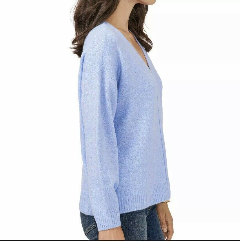 Vince Camuto Women's Marine Blue Long Sleeve Lightweight V-Neck Sweater