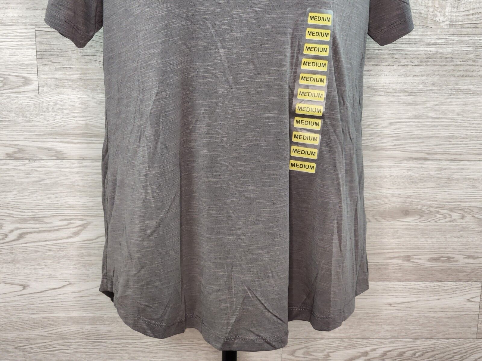 Mod Ref Women's Dark Gray Short Sleeve Relaxed V-Neck Tee Size Medium