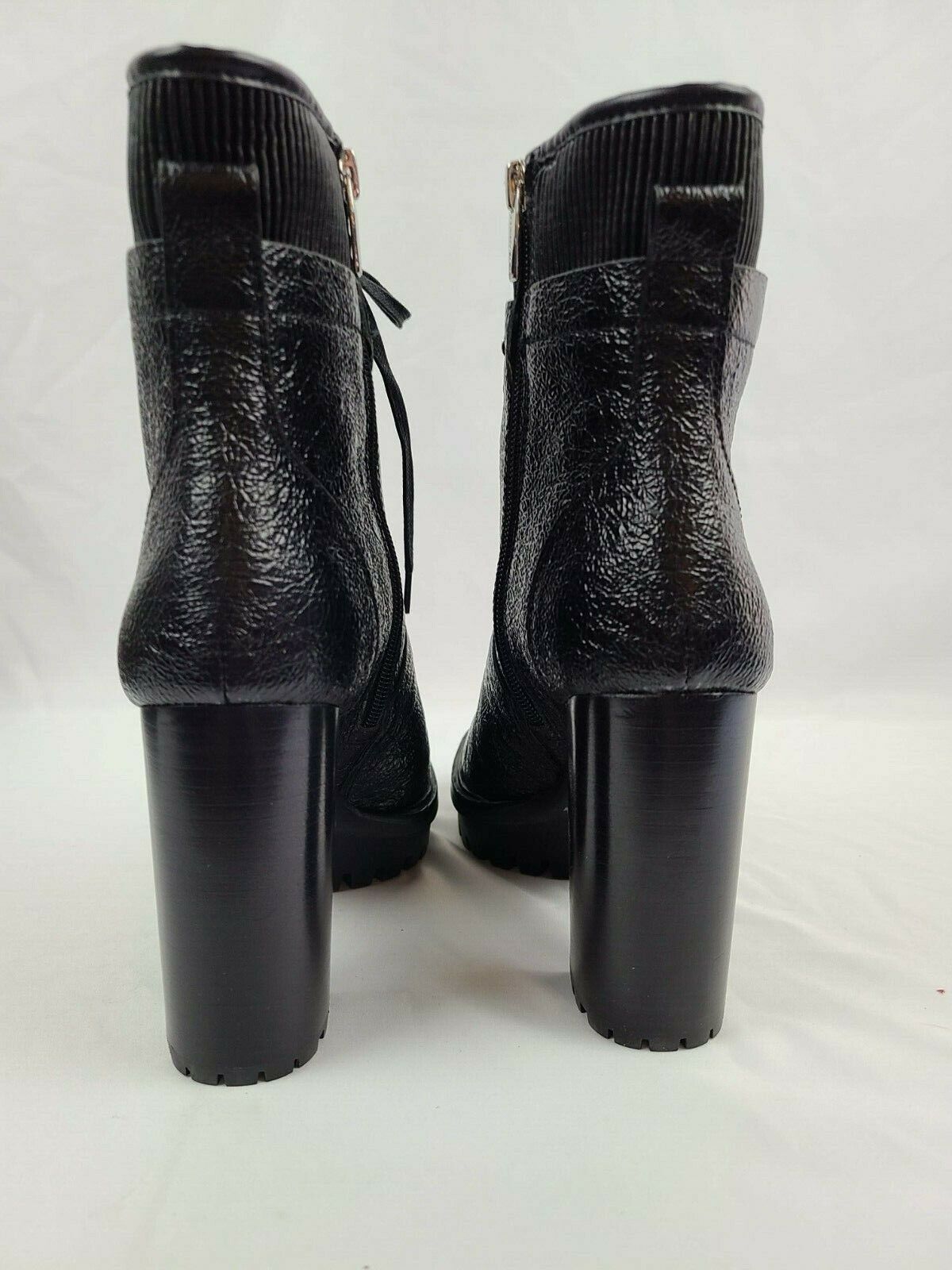 Vince Camuto Women's Ermania Black Leather Platform Lace-Up Boots Size 9M