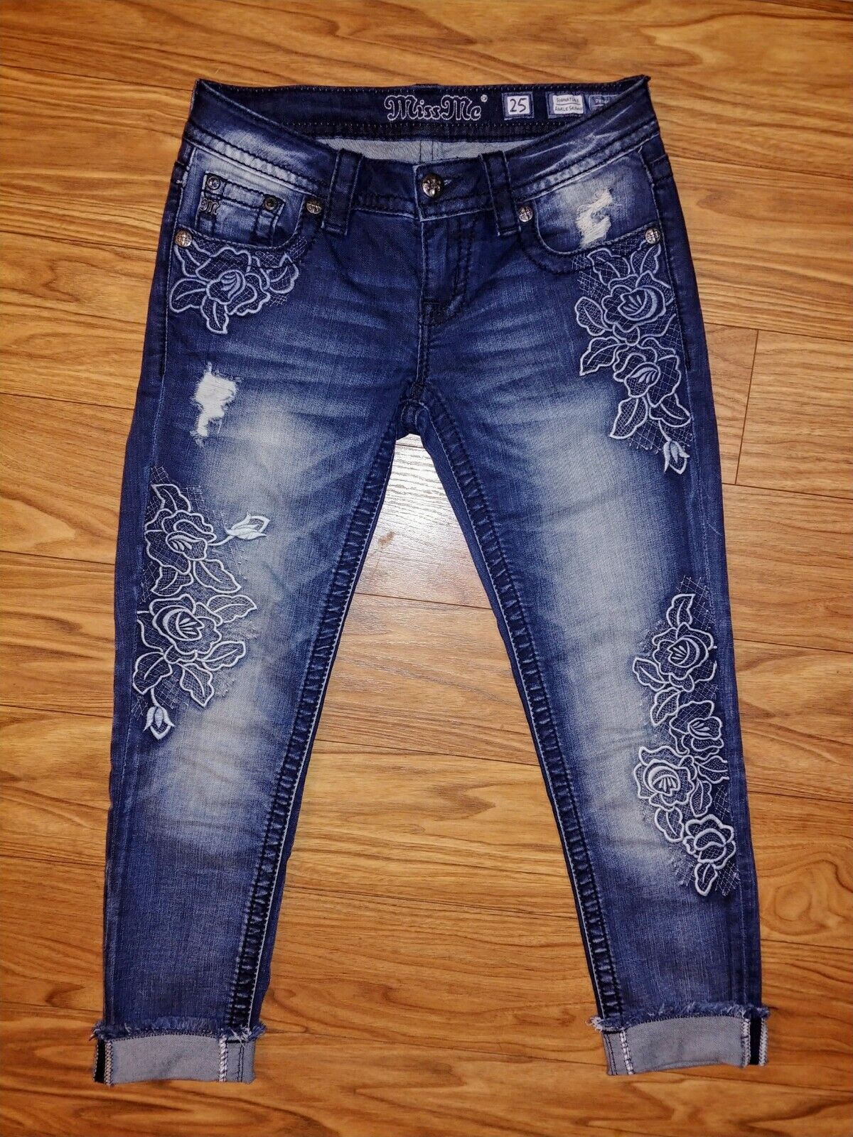 Miss Me Signature Distressed Ankle Skinny Embroidered Rose Floral Denim Jeans Size 25