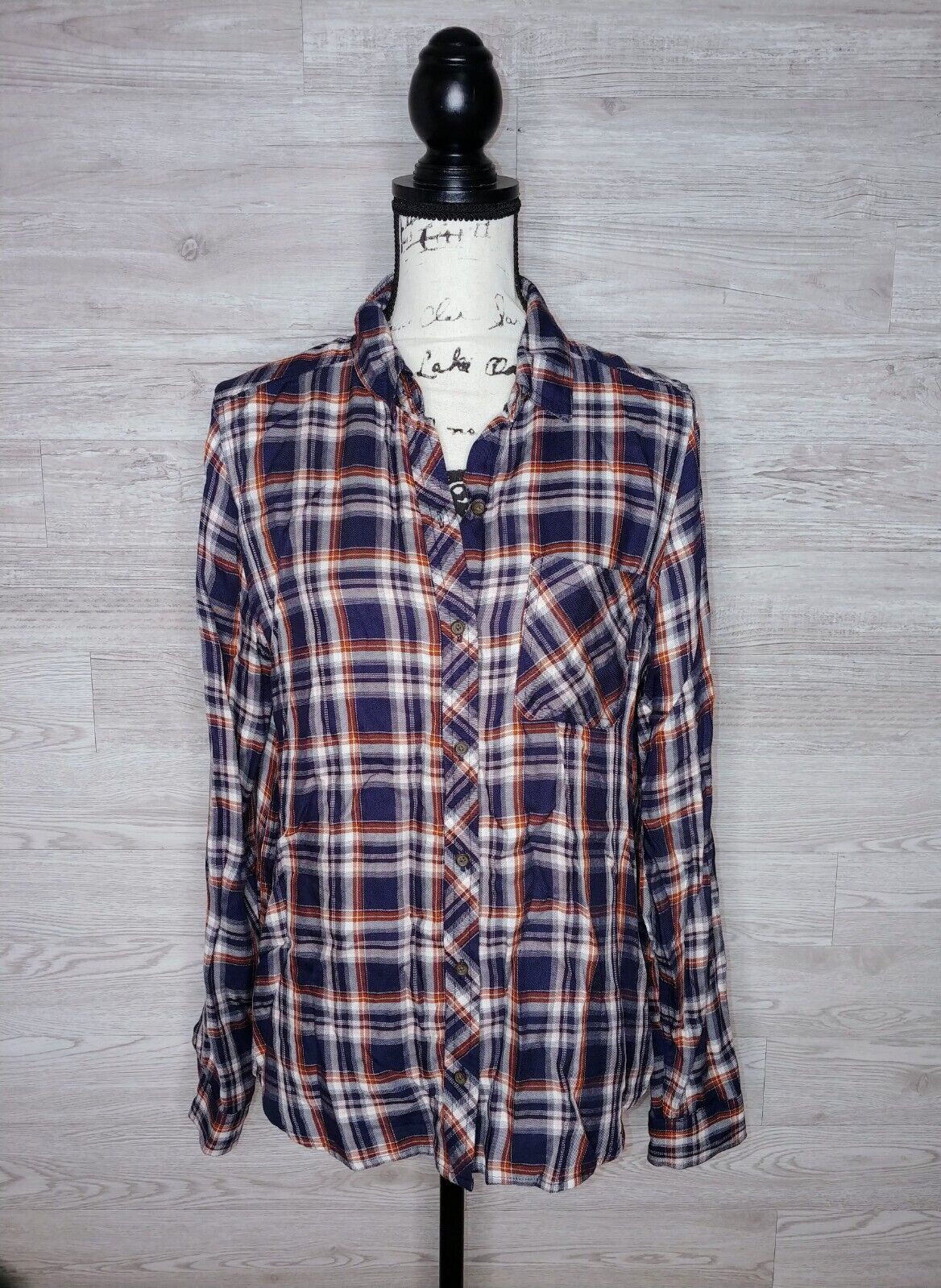 Universal Thread Goods Long Sleeve Plaid Button Up Shirt, Blue/White/Orange Size Medium