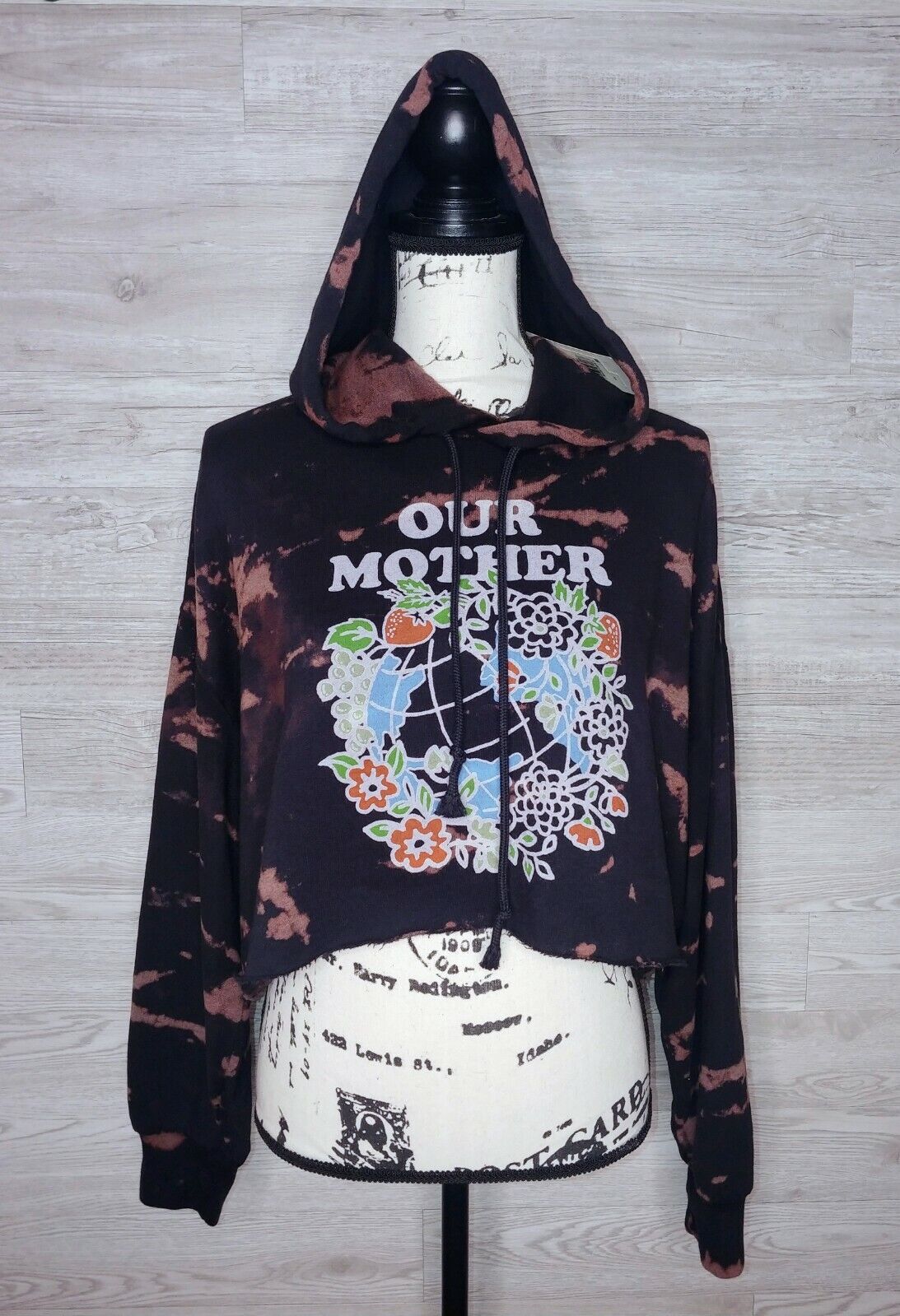 Levi's Our Mother Earth Tie Dye Black Cropped Hoodie Distressed Size XS