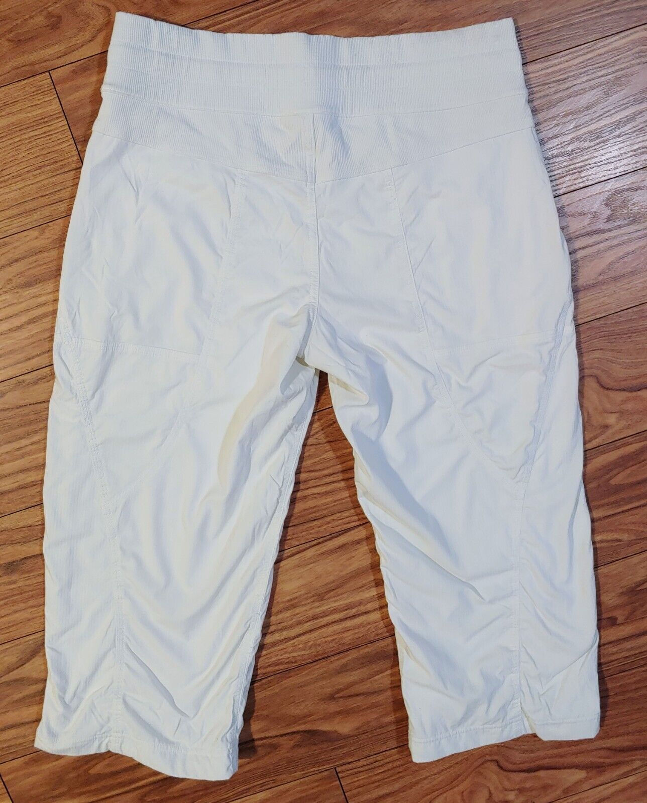 Lululemon Athletica Dance Studio Off White Cream Lined Capri Size 2