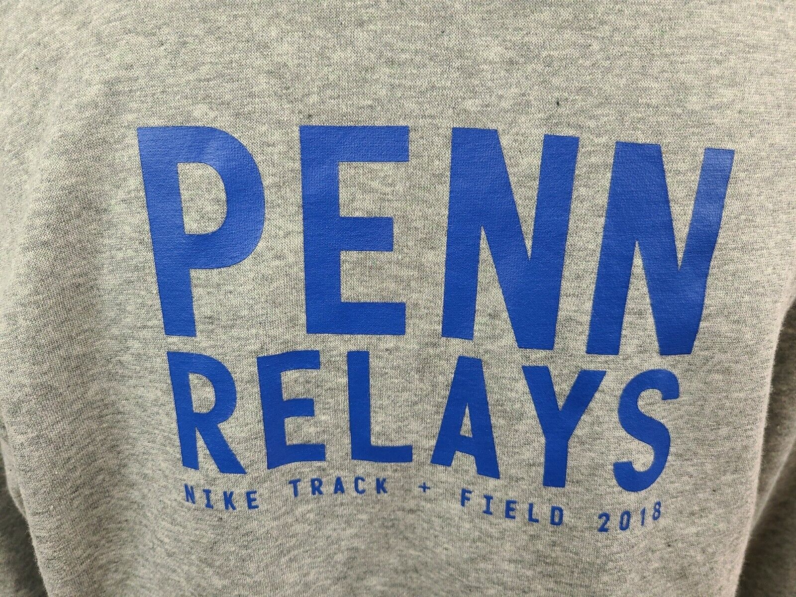 Nike Women's University Penn Relays 2018 Track & Field Hoodie Sweatshirt Size Small