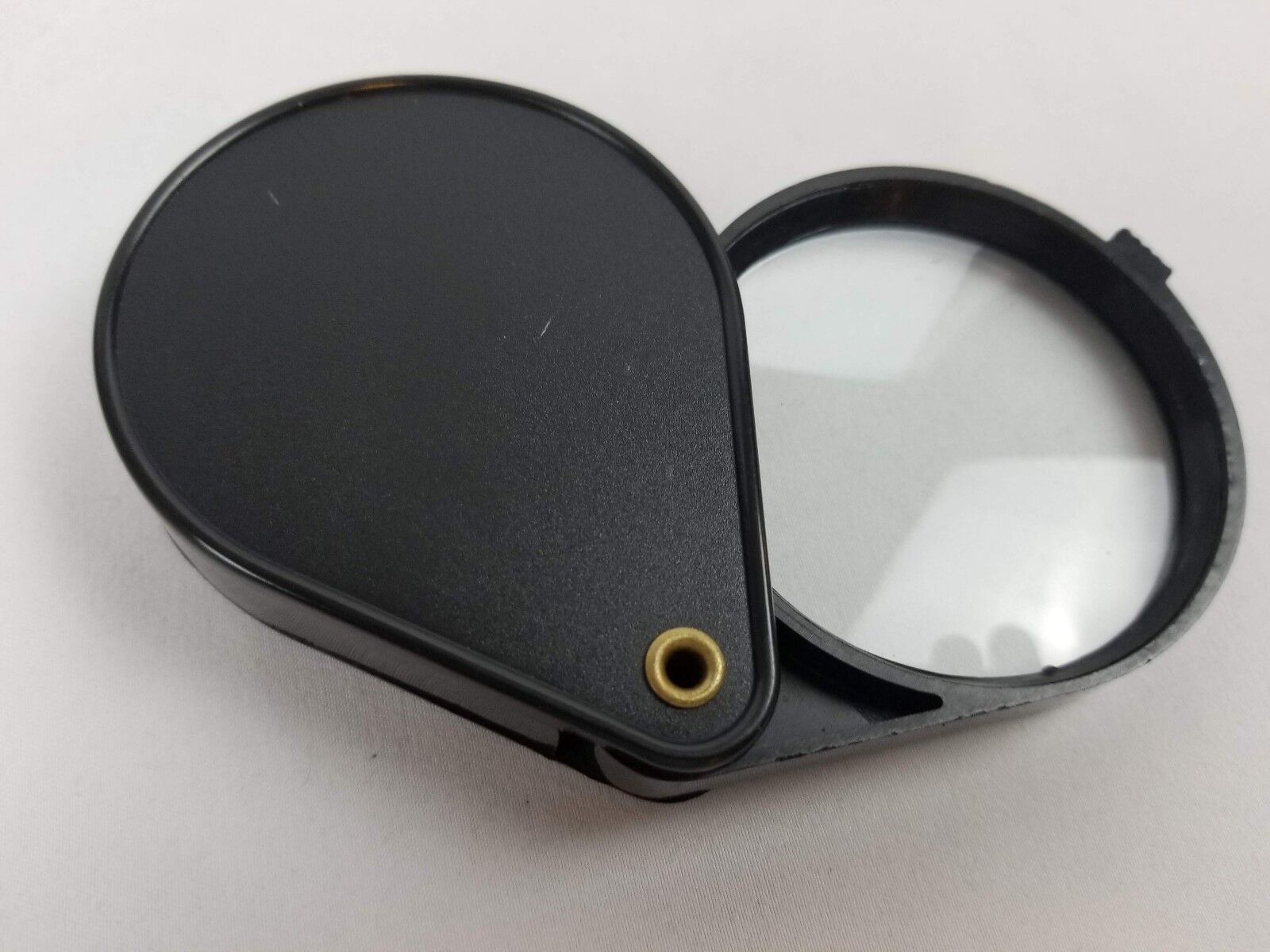 3 PC Magnifying Set of 2 Includes Standard, Pocket & Detail Magnifying Glass