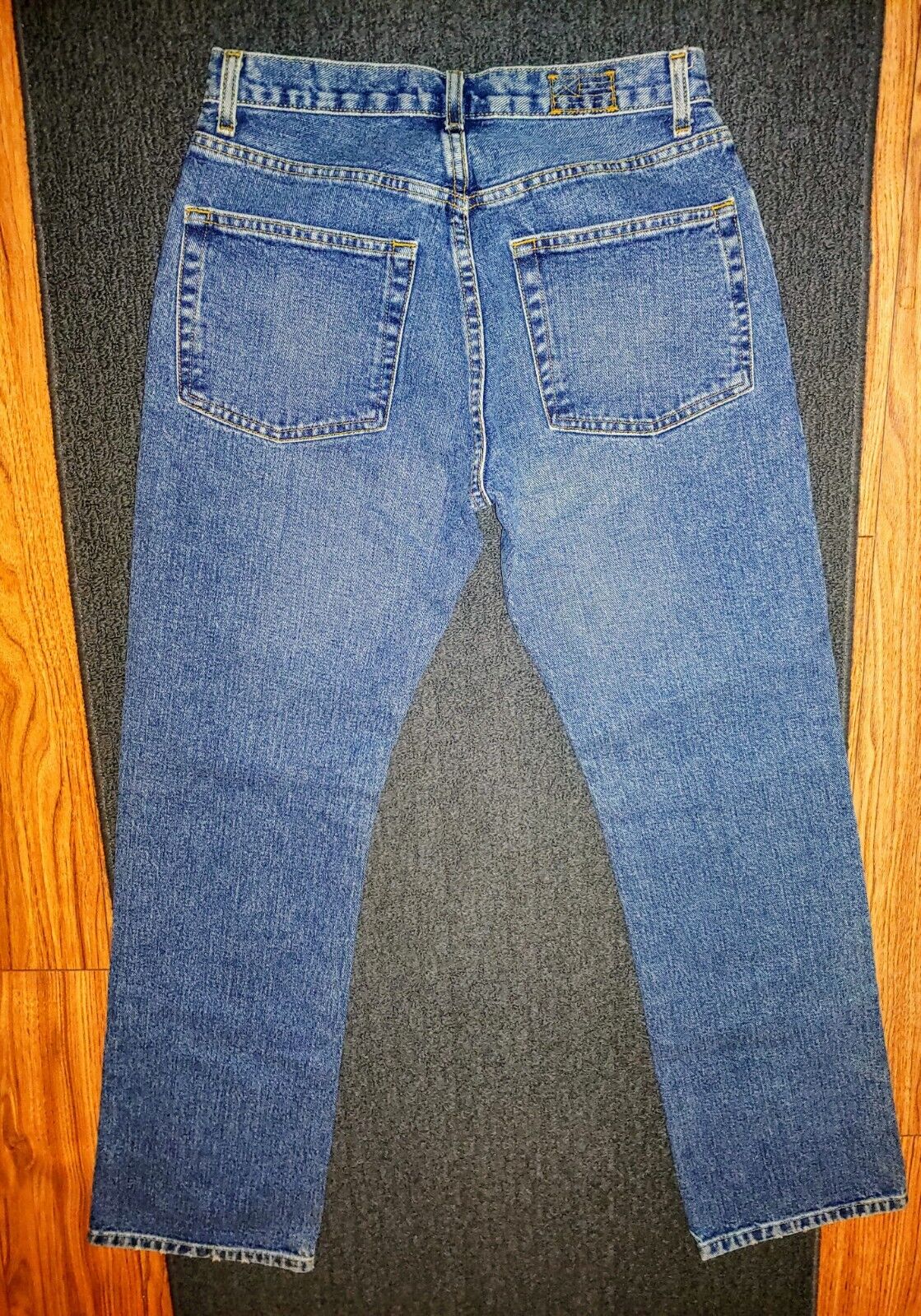 The Limited Women's 90s Vintage Button Fly High Rise Ankle Straight Jeans Size 6