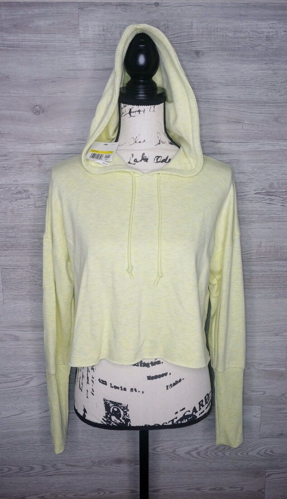 Nike Training Luxe Yoga Cropped  Limelight Pullover Dri-Fit Hoodie Size Small