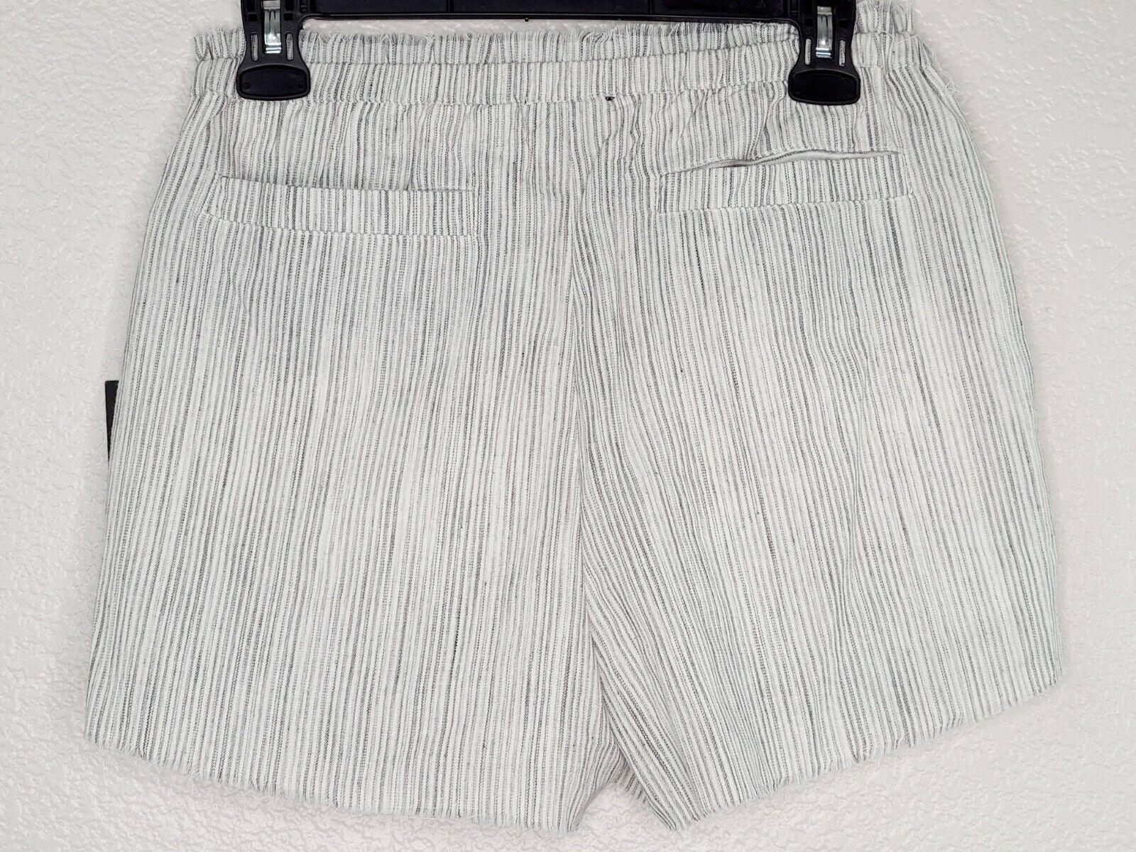 Lira Women's Black & White Striped Frayed Hem Lined Lounge Shorts Size Small