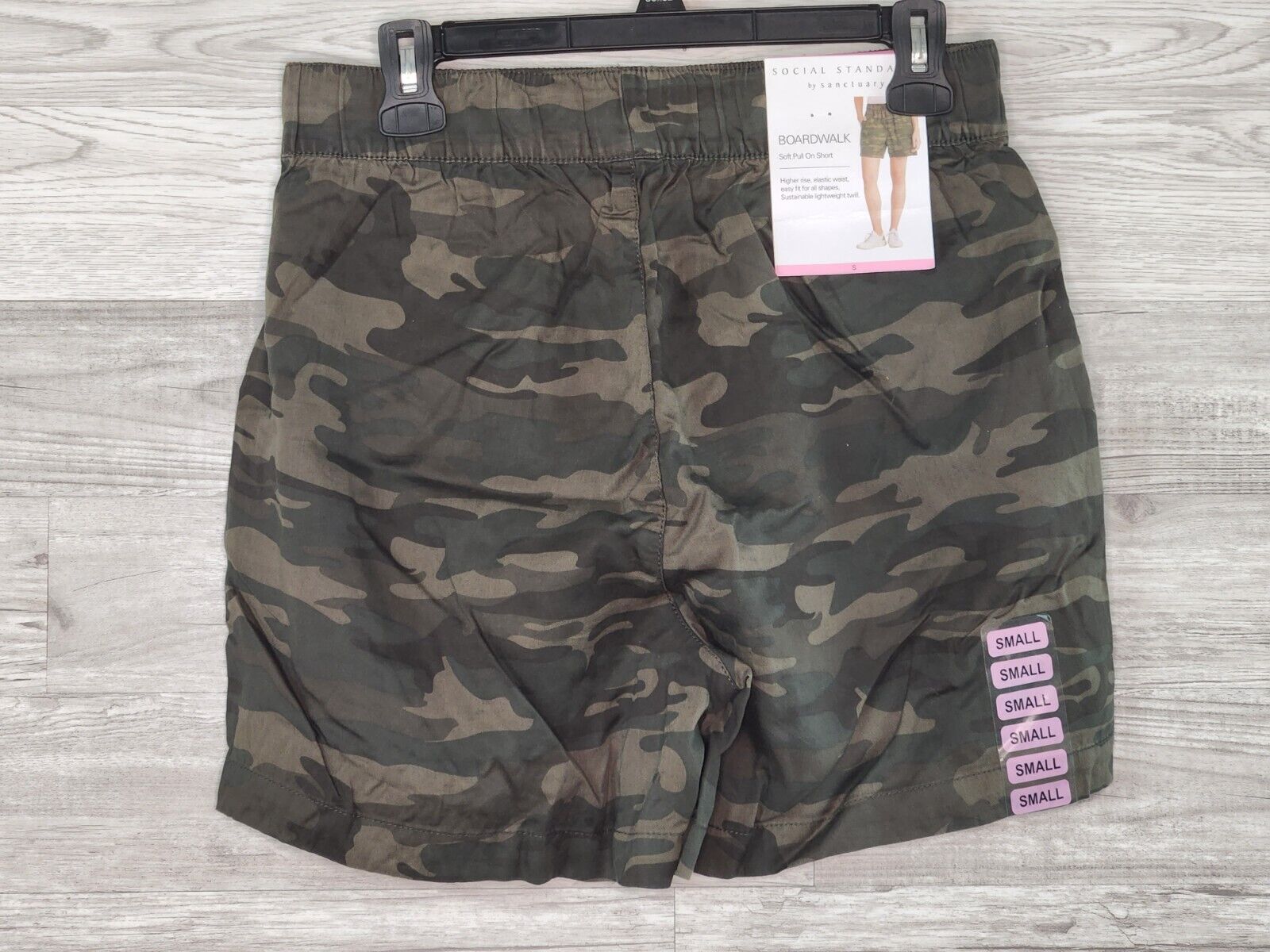 Social Standard Women's Boardwalk Mother Nature Camo Soft Pull On Short Small