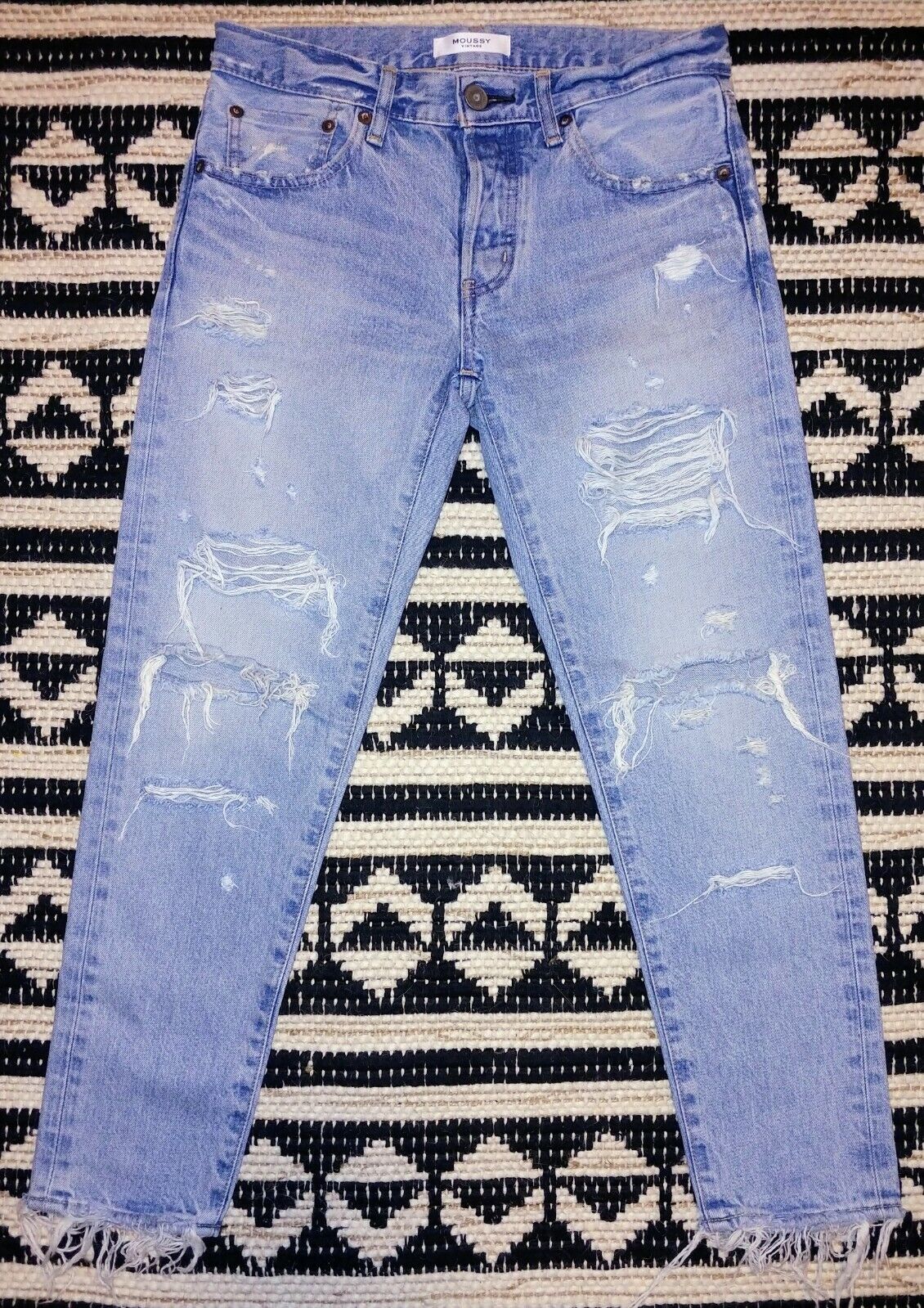 MOUSSY Preloved Vintage Yardley Distressed Mid Rise Slim Tapered Denim Jeans Size 26