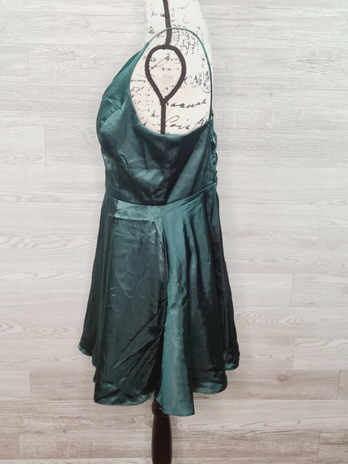 Blondie Nites Juniors' Green Padded V-Neck Lace-up-Back Satin Dress Size 11