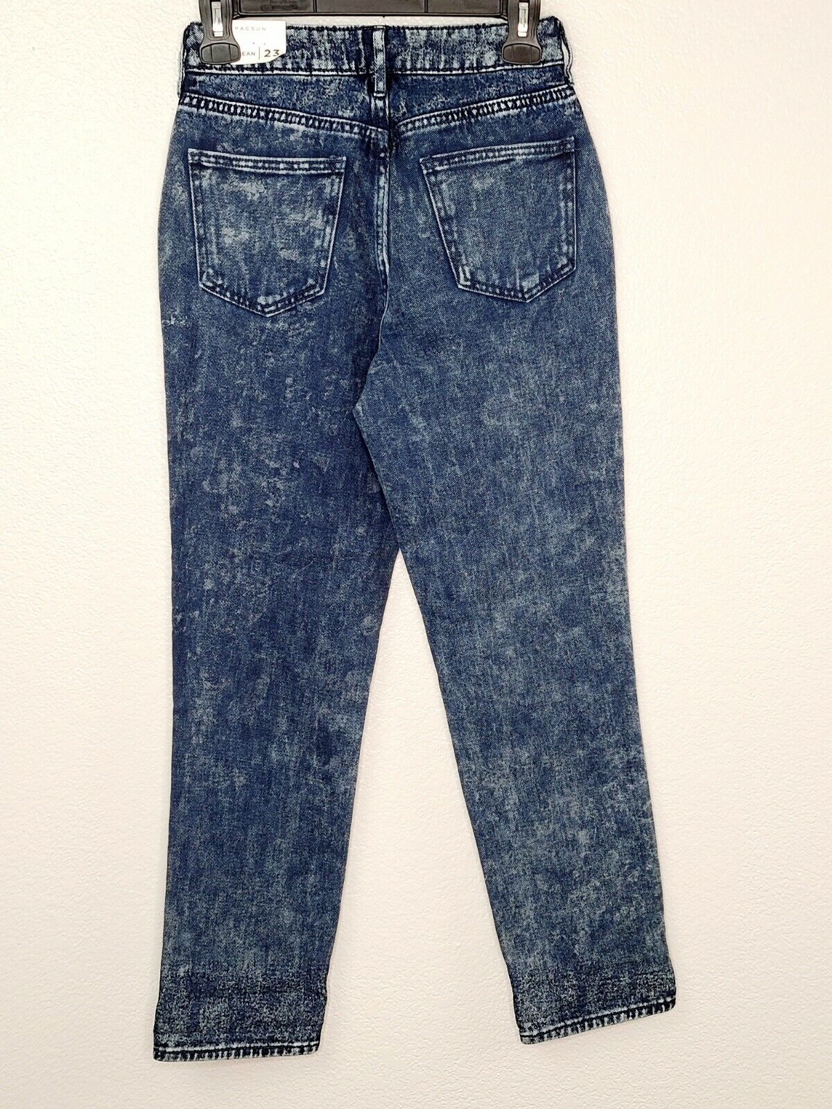 PacSun Los Angeles Women's Trippy Blue High Rise Mom Jeans Size 23