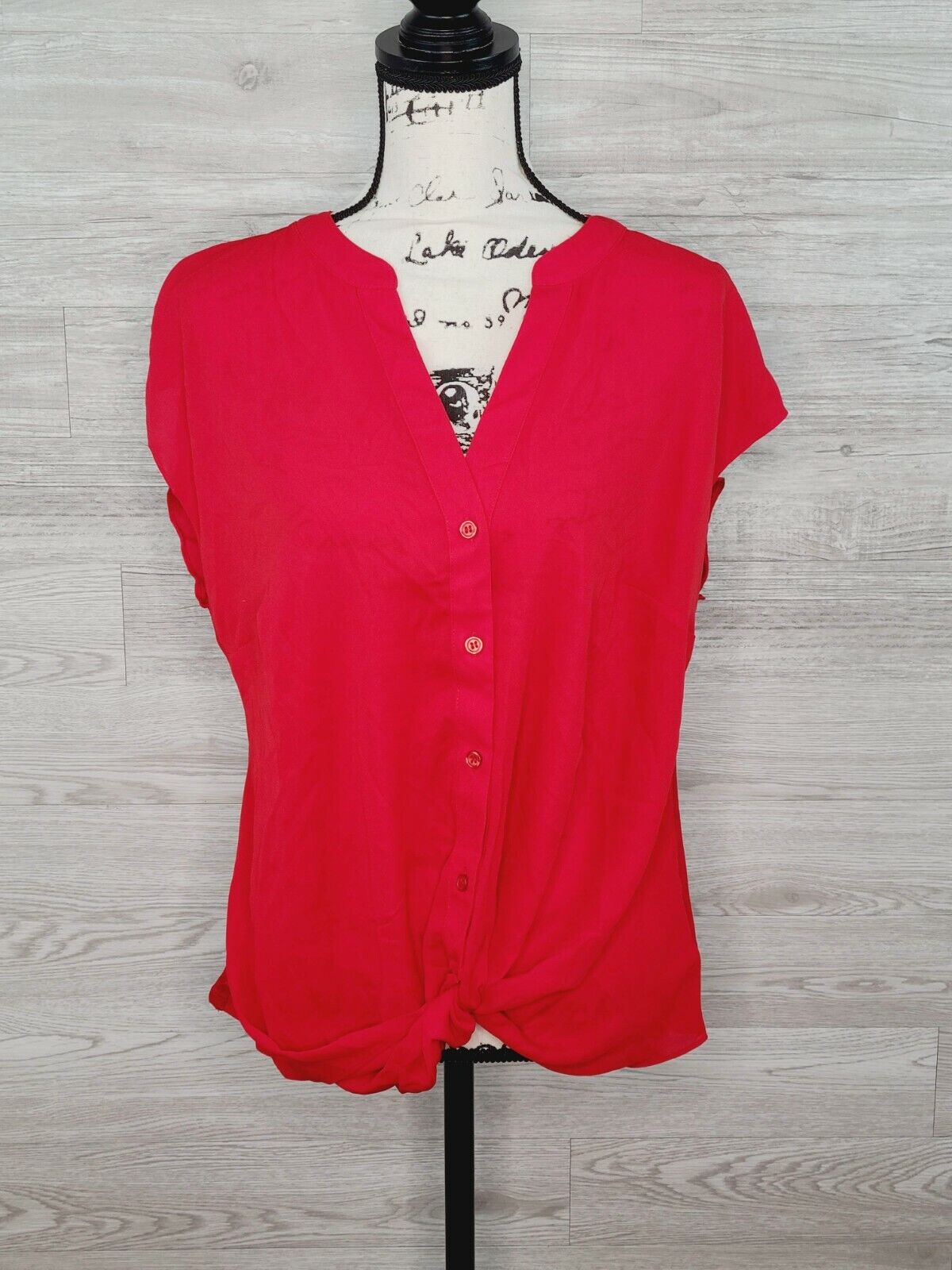 INC Women's Real Red Short Sleeve Button Down Twist V-Neck Blouse Size Large