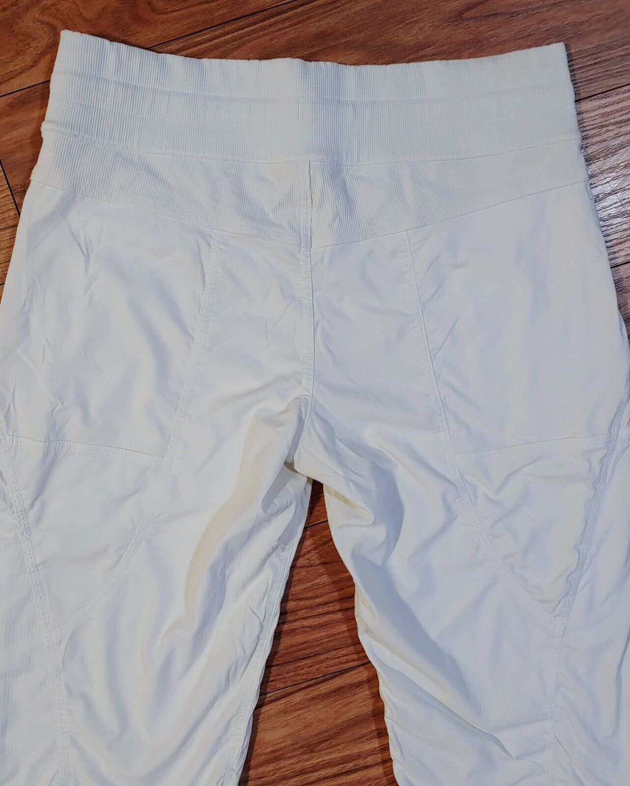 Lululemon Athletica Dance Studio Off White Cream Lined Capri Size 2