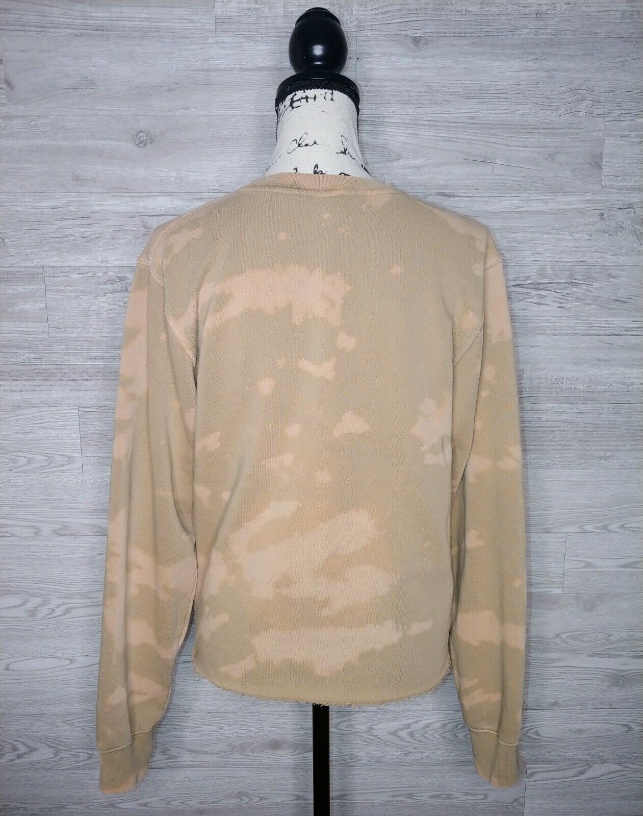 Independent Trading Co. Women's Preloved Camo Tie Dye Cropped Cut Off Crewneck Sweatshirt Size XS