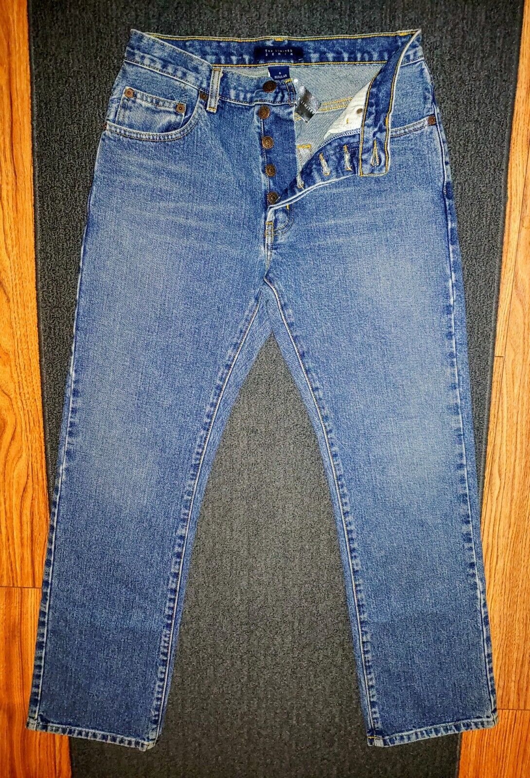 The Limited Women's 90s Vintage Button Fly High Rise Ankle Straight Jeans Size 6