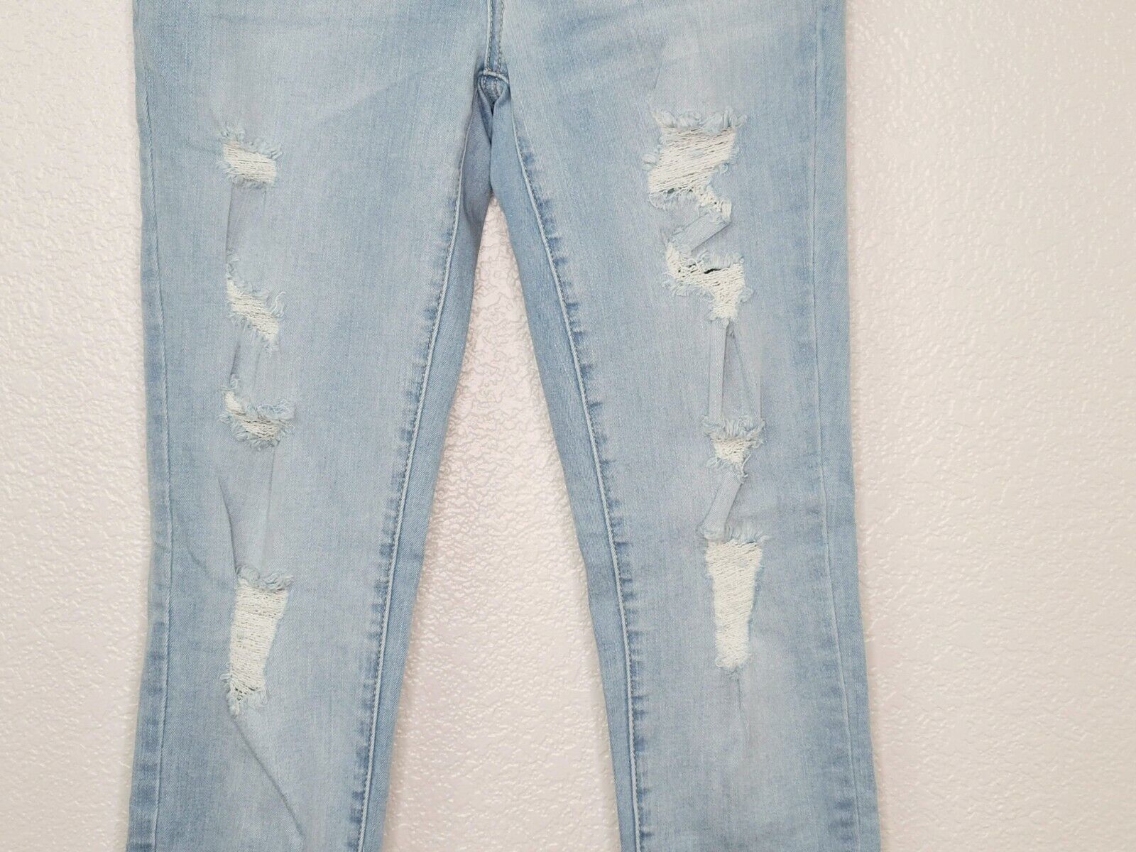 PacSun L.A. Women's Light Blue Perfect Fit Distressed Jegging Size 26