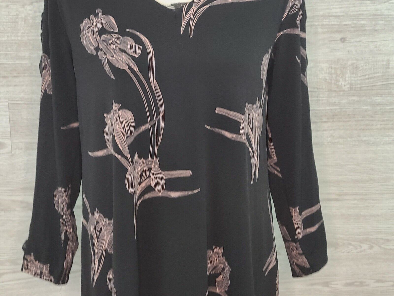 Alfani Elements Women's Black Linear Long Sleeve Floral Blouse Size Medium