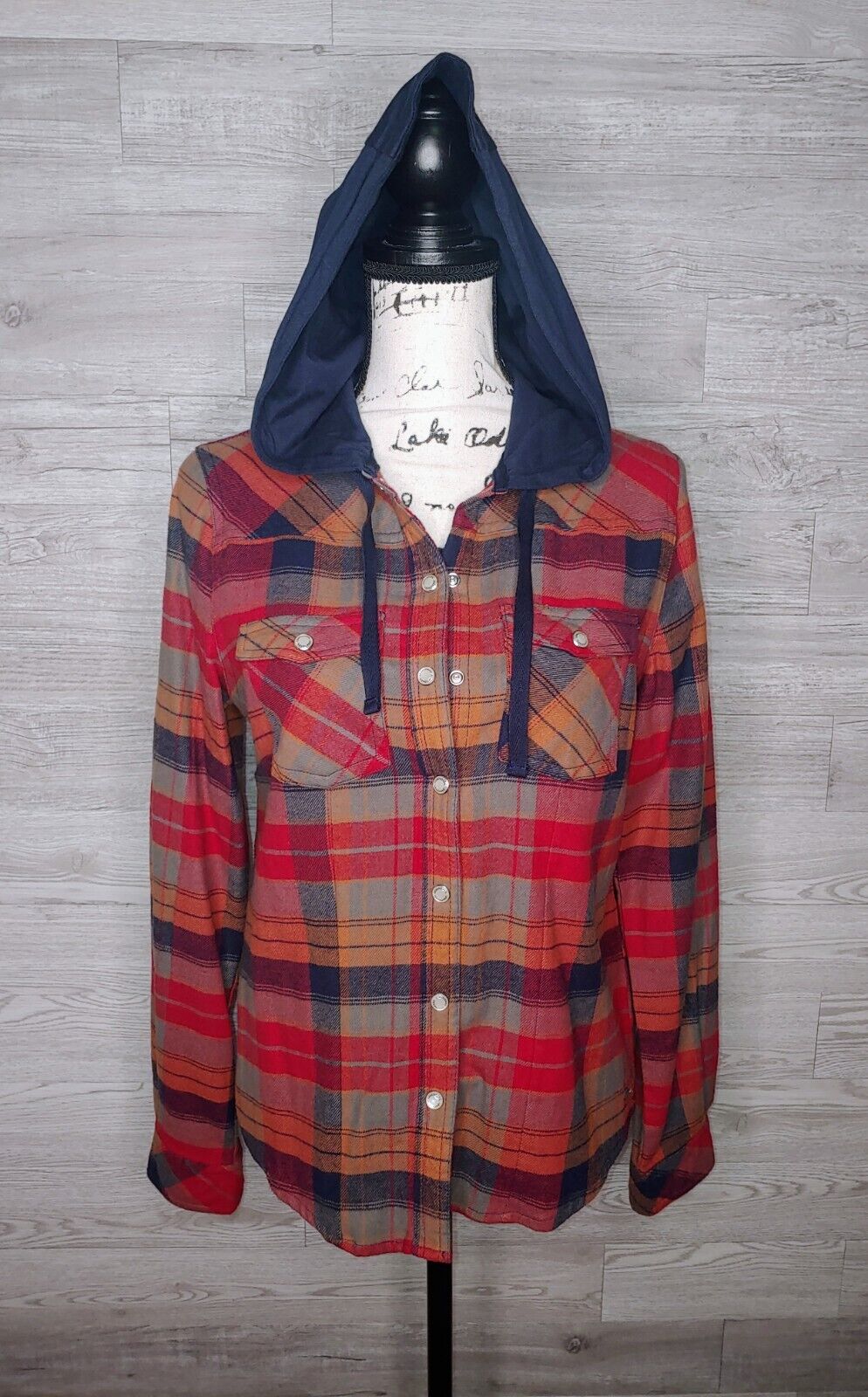 Legendary Whitetails Women's Preloved Hooded Plaid Flannel Button Up Long Sleeve Size XS