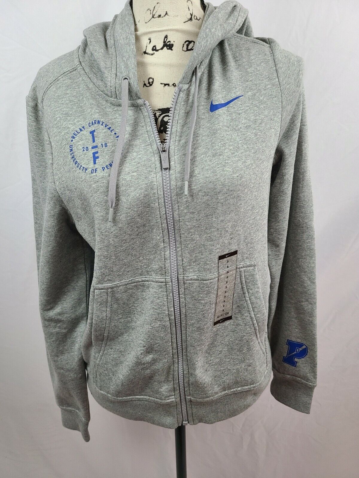 Nike Women's University Penn Relays 2018 Track & Field Hoodie Sweatshirt Size Small