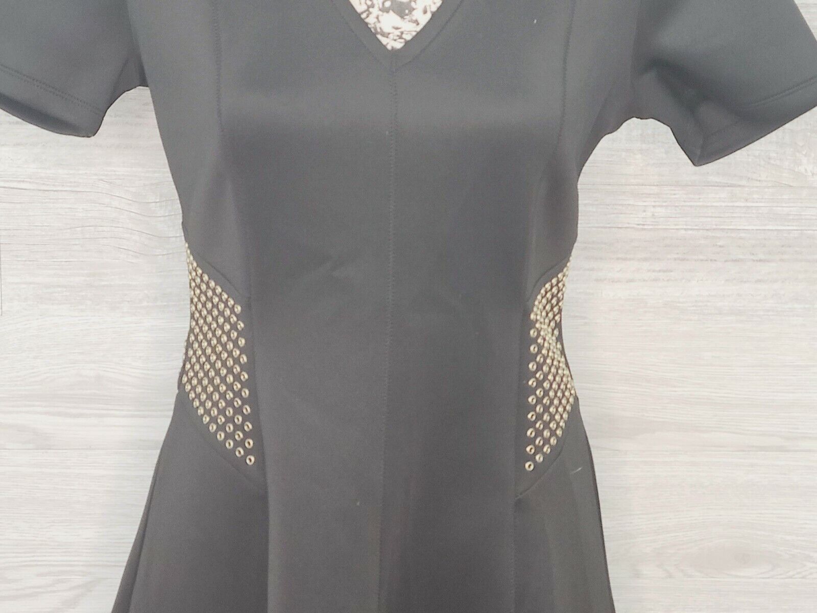 Michael Kors Women's Black V-Neck Back Zip Rivet Accented Party Dress Size Small