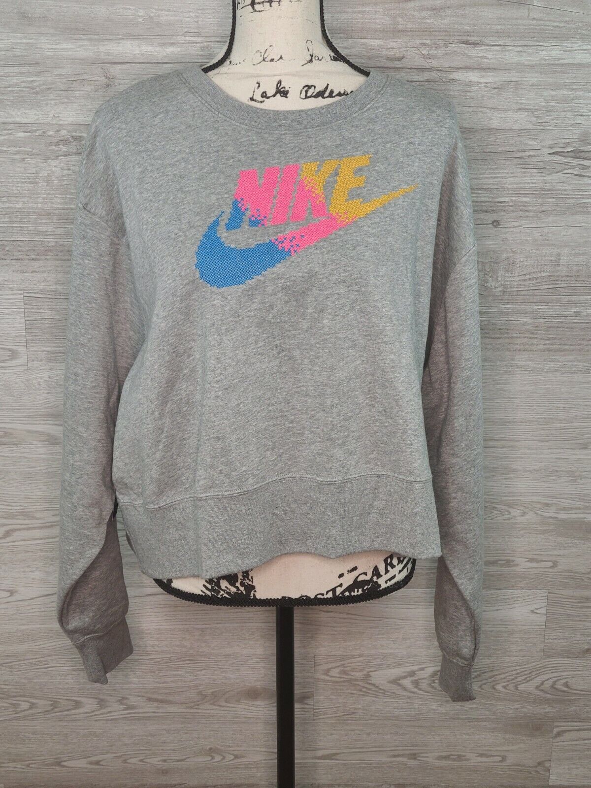 Nike Women's Gray Long Sleeve Crew Neck Athletic Sweatshirt Size 2X