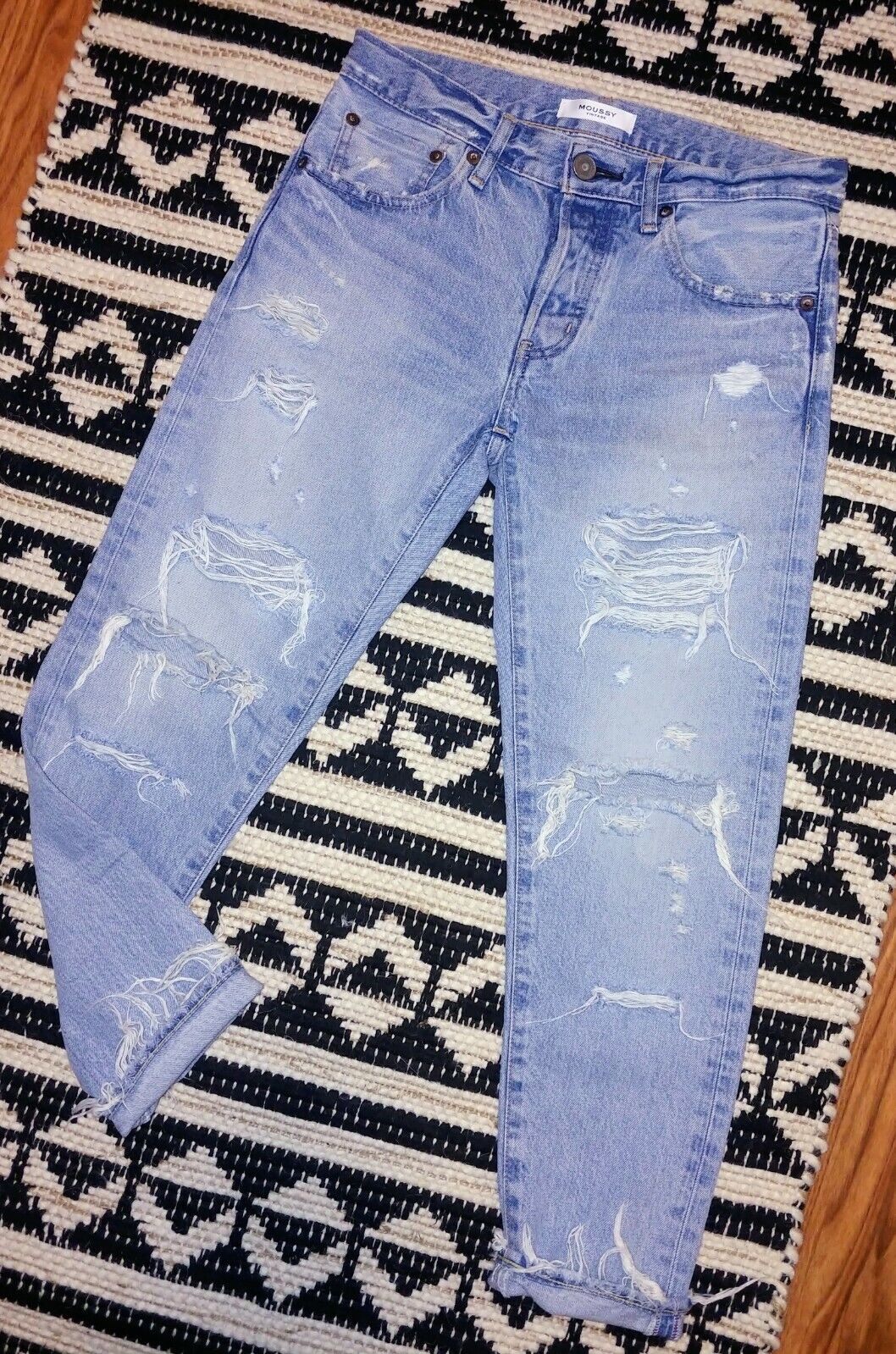 MOUSSY Preloved Vintage Yardley Distressed Mid Rise Slim Tapered Denim Jeans Size 26