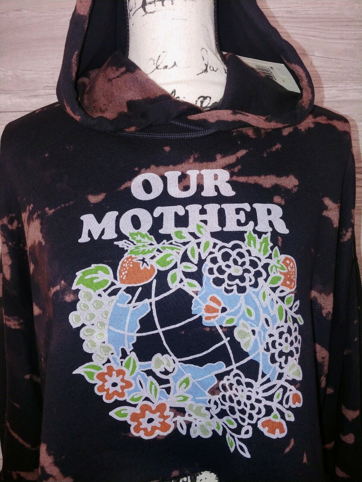 Levi's Our Mother Earth Tie Dye Black Cropped Hoodie Distressed Size XS