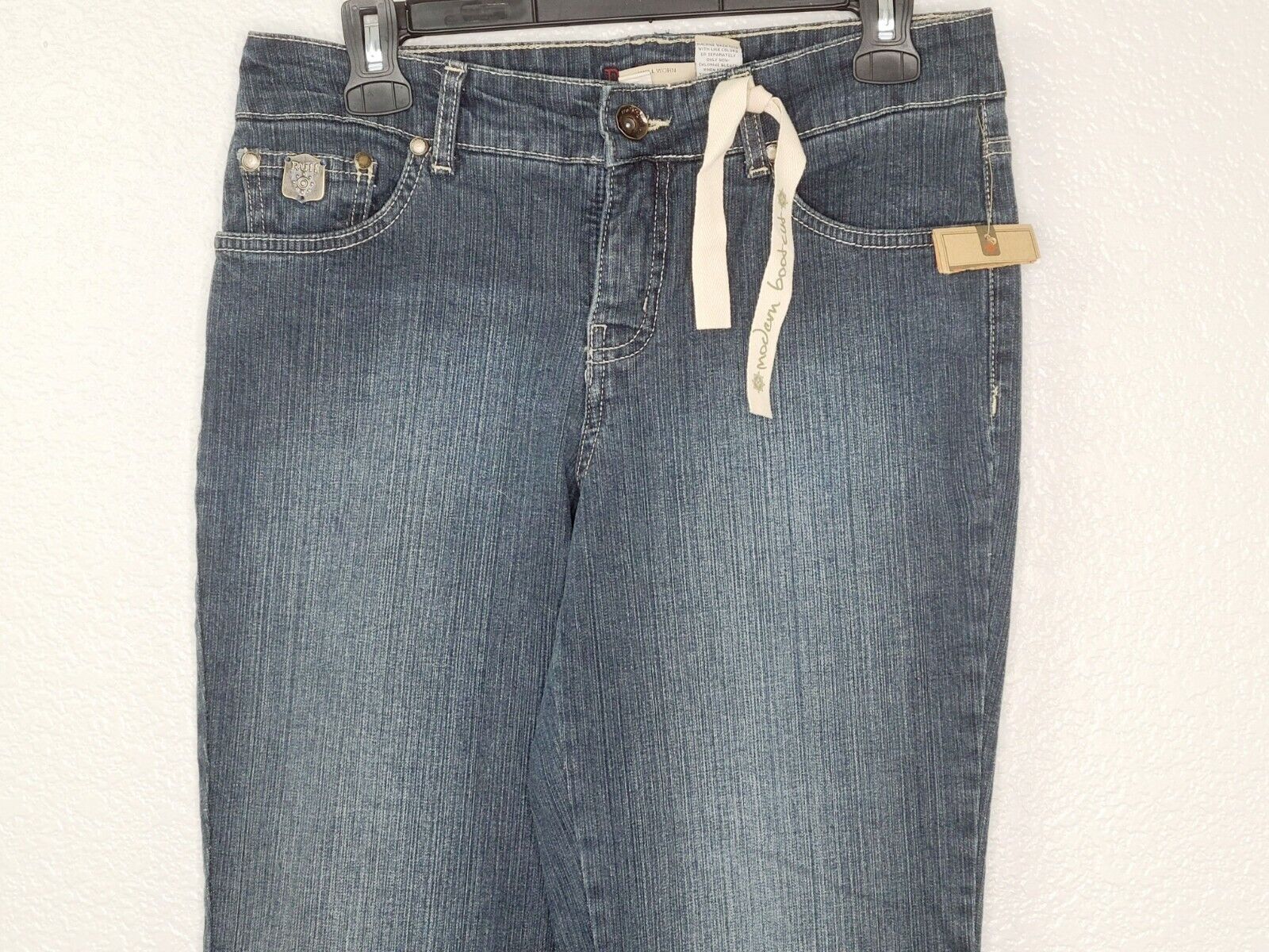 Ruff Hewn Women's Modern Bootcut Mid Rise Medium Wash Denim Jeans Size 6S