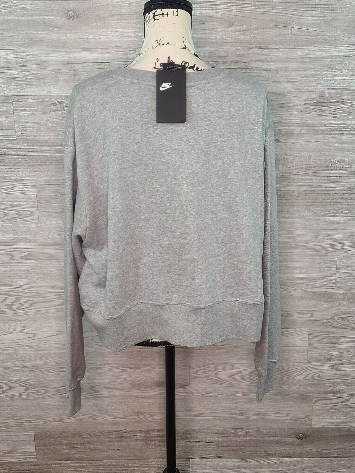 Nike Women's Gray Long Sleeve Crew Neck Athletic Sweatshirt Size 2X