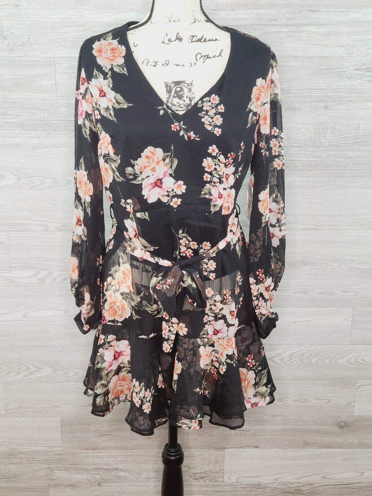 BAR III Women Black Chiffon Floral Long Sleeve V-Neck Midi Dress Size Medium