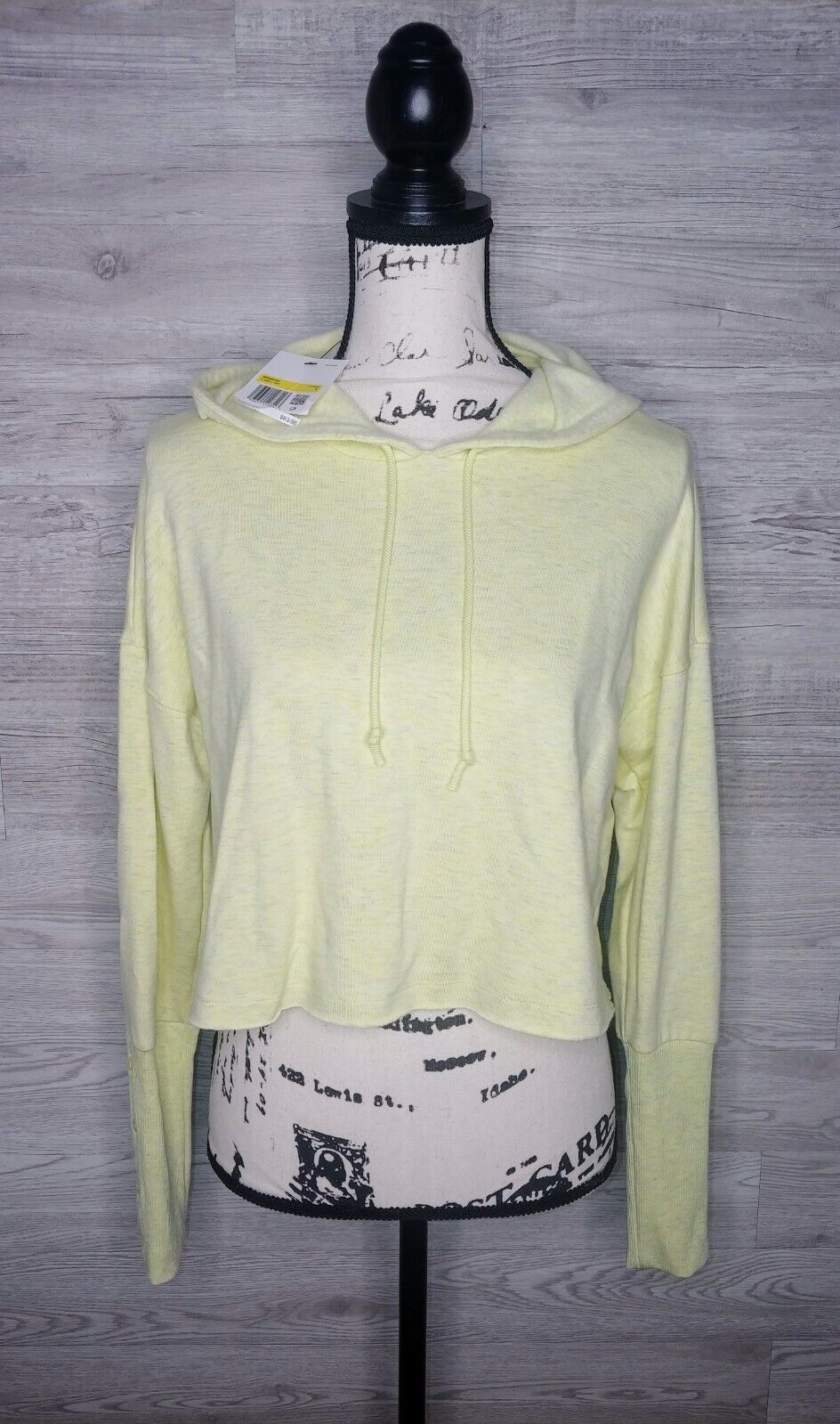 Nike Training Luxe Yoga Cropped  Limelight Pullover Dri-Fit Hoodie Size Small