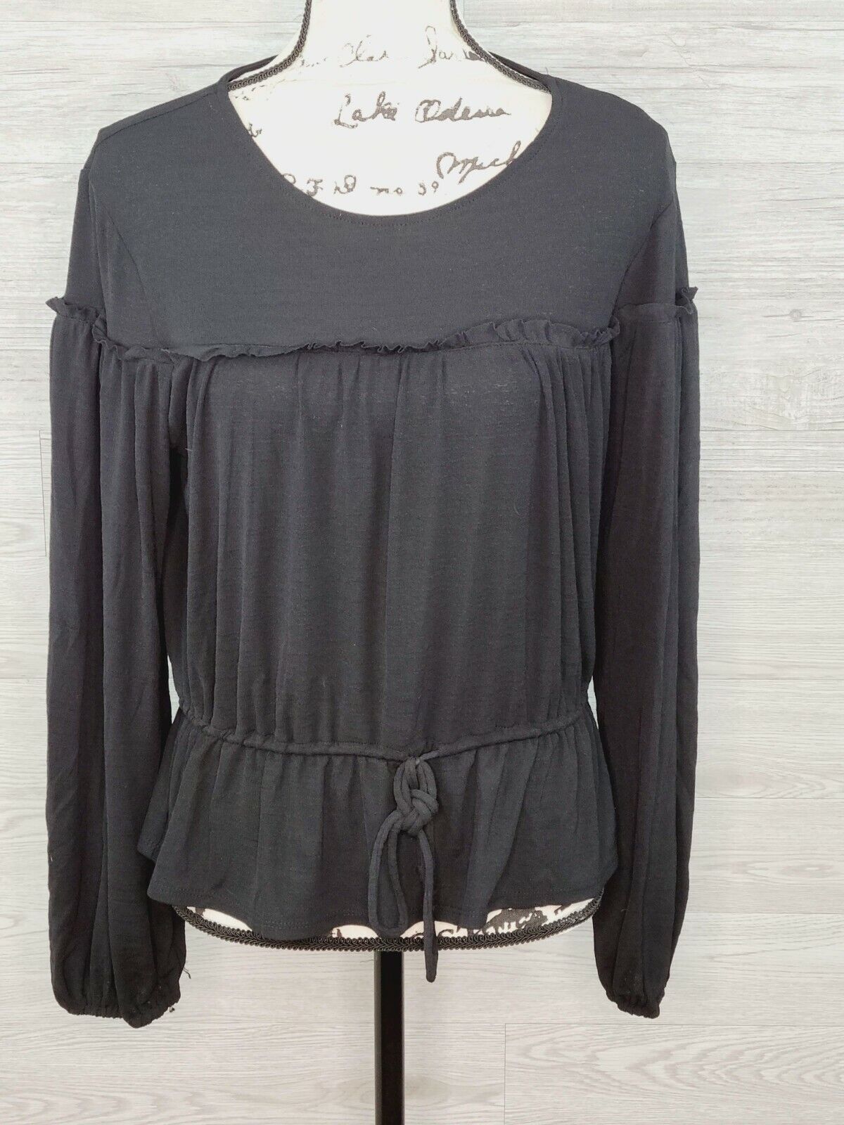 Kit + Sky Women's Black Long Sleeve Ruffle Knit Tie Waist Blouse Size Large