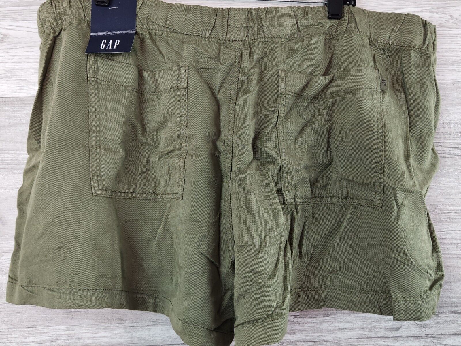 GAP Women's Light Olive Pull-On Tie Waistband Easy Fit Tencel Shorts Size XXL