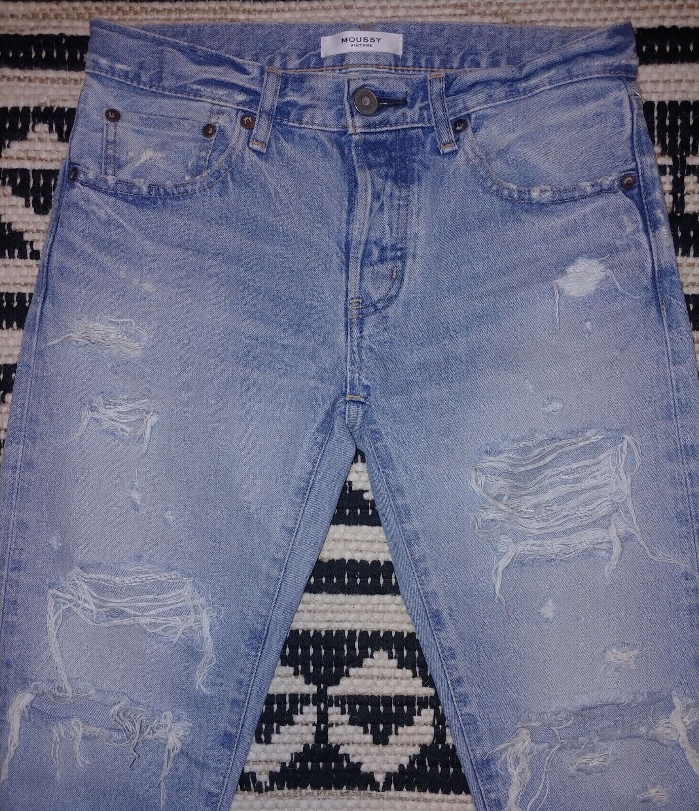 MOUSSY Preloved Vintage Yardley Distressed Mid Rise Slim Tapered Denim Jeans Size 26